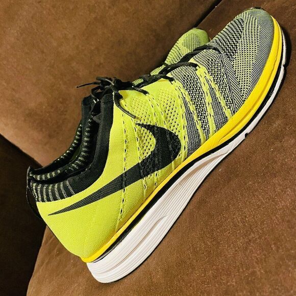 2012 NIKE FLYKNIT TRAINER+ ONE RACER VOLT NEON YELLOW WHITE BLACK 532984-700 14 - Picture 5 of 15